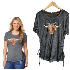 Cato Gray Highland Cow w/ Bandana Laces Up Sides Gray Graphic Tee  Size XL
